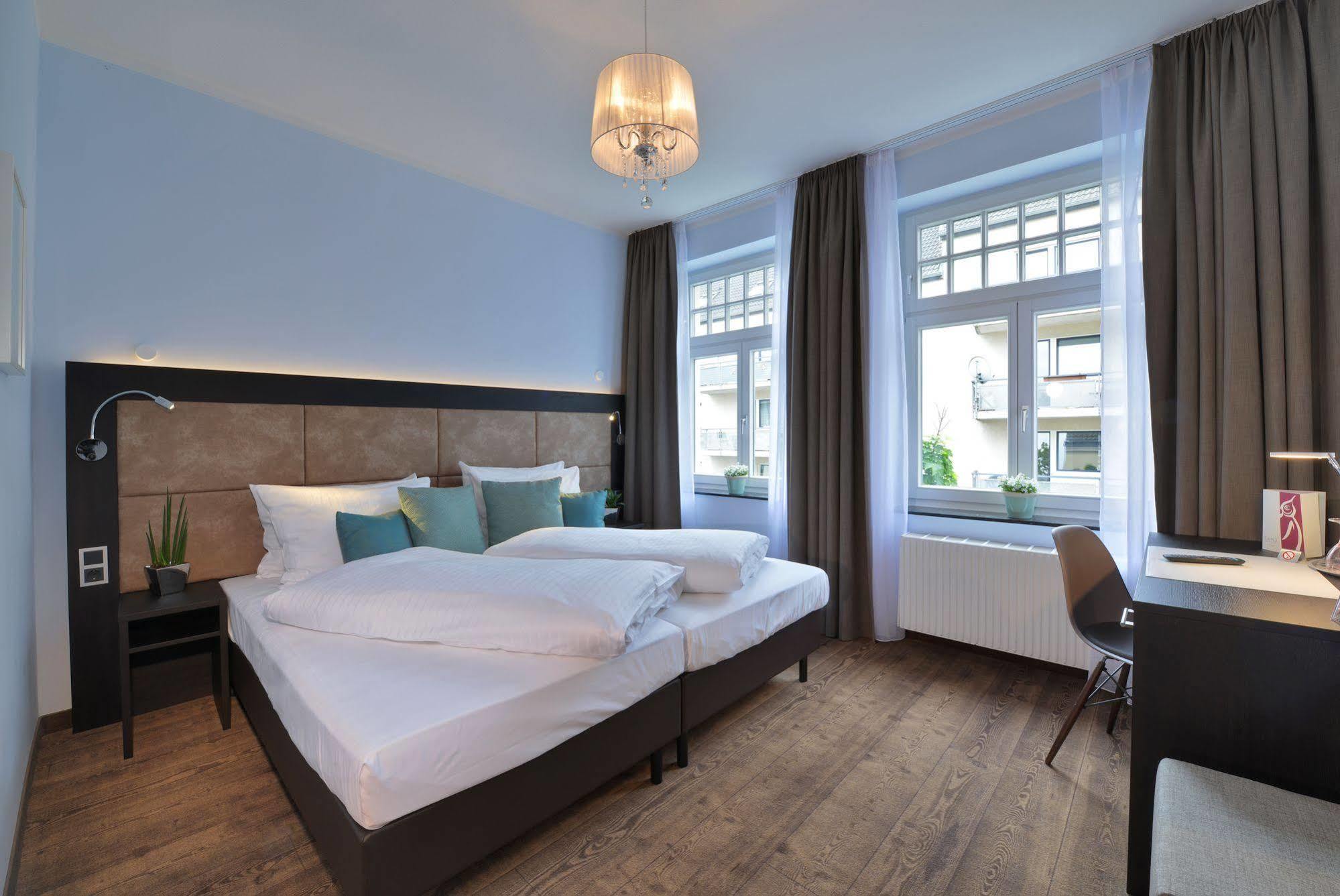 Uhu Gaestehaus Superior Köln Kültér fotó